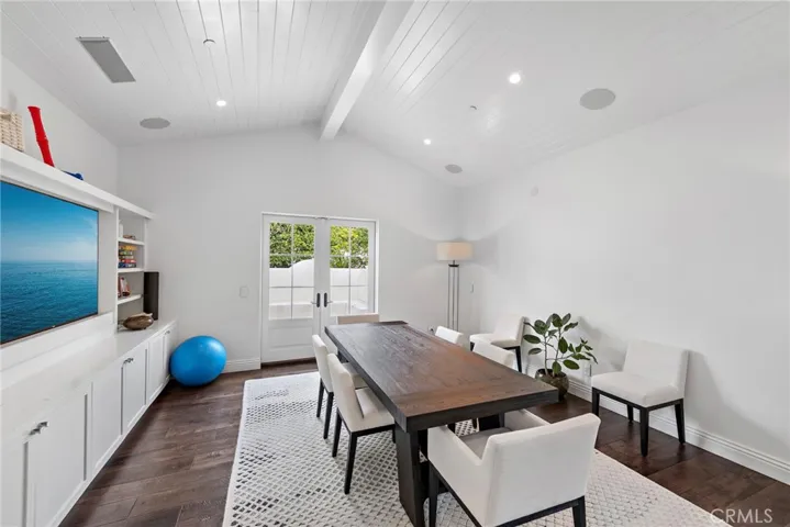 570 Center Street, Laguna Beach, California 92651