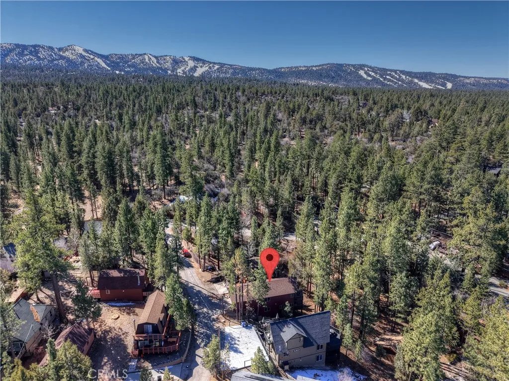 321 Hilltop, Big Bear City, California 92314 home-pic-2