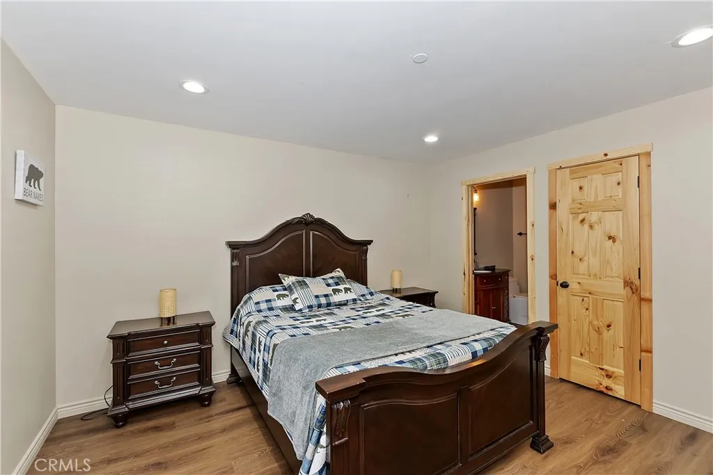 321 Hilltop, Big Bear City, California 92314 home-pic-31