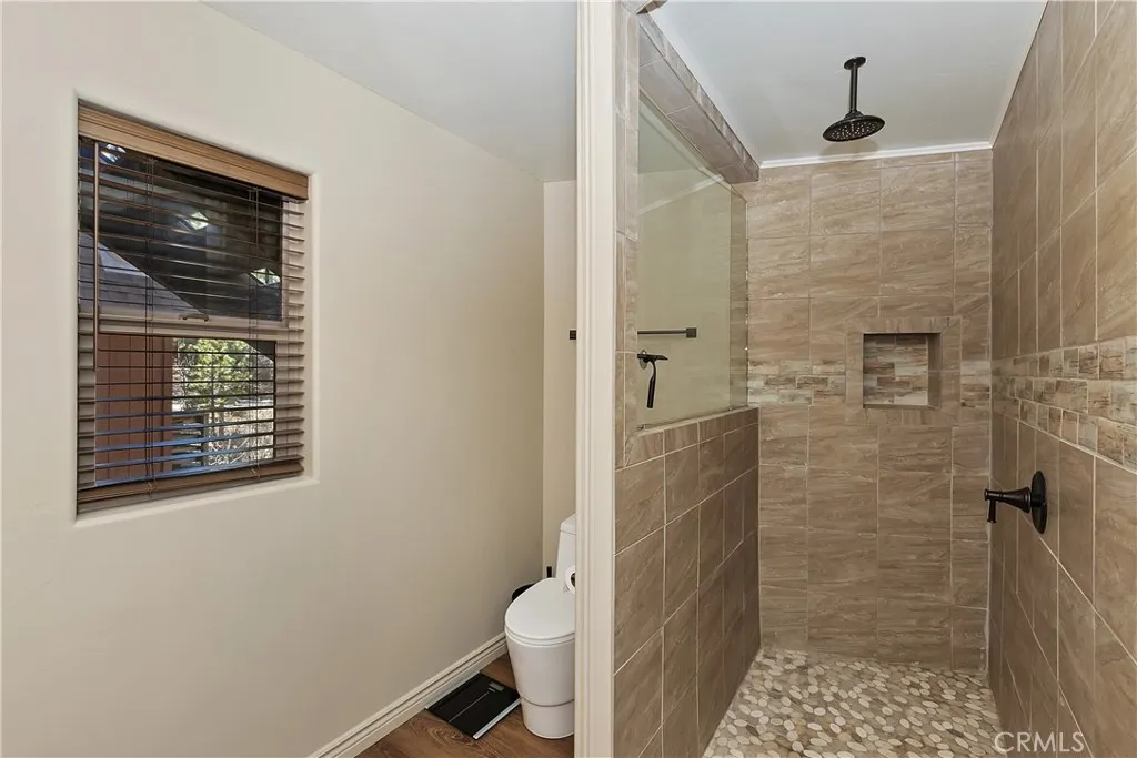 321 Hilltop, Big Bear City, California 92314 home-pic-27