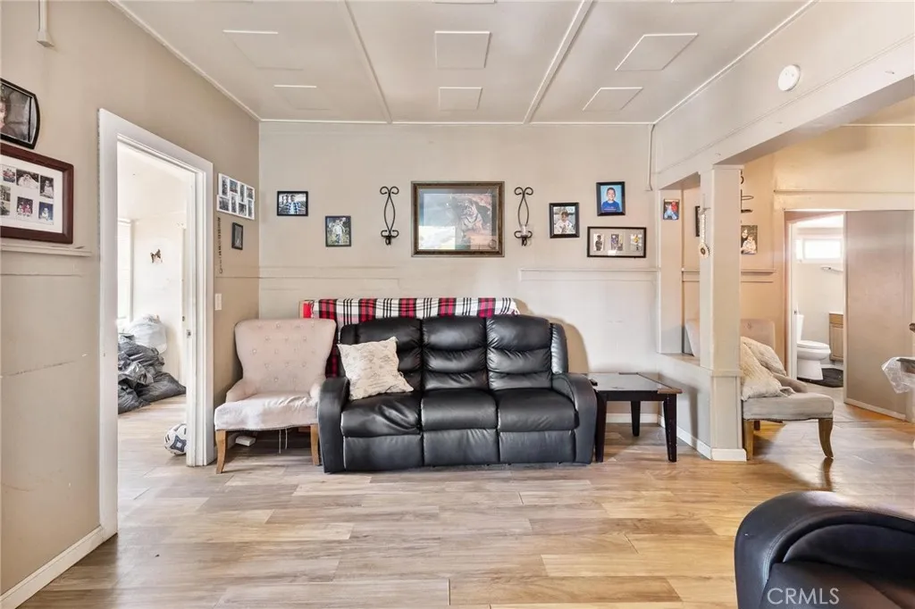 207 E 5th Street, Beaumont, California 92223 home-pic-8