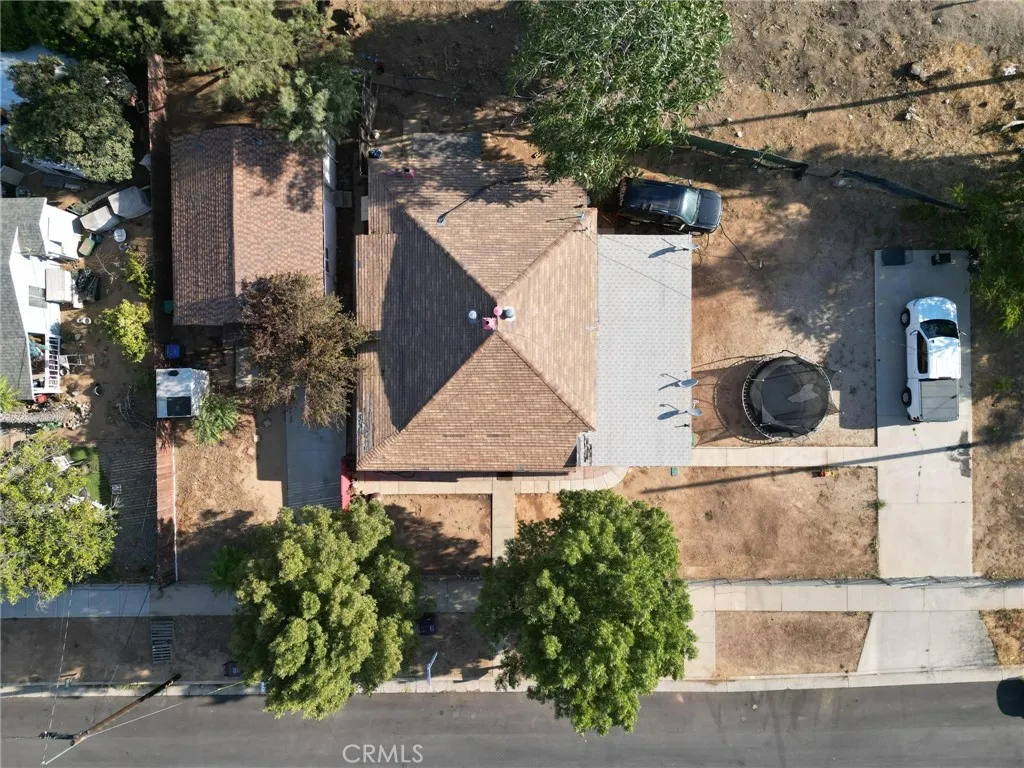 207 E 5th Street, Beaumont, California 92223 home-pic-43
