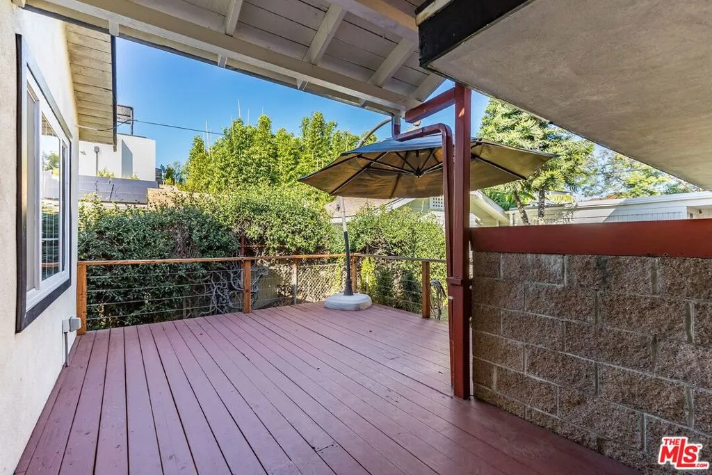 Private Back Deck