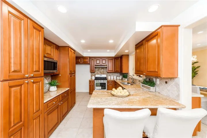 28704 Covecrest Drive, Rancho Palos Verdes, California 90275