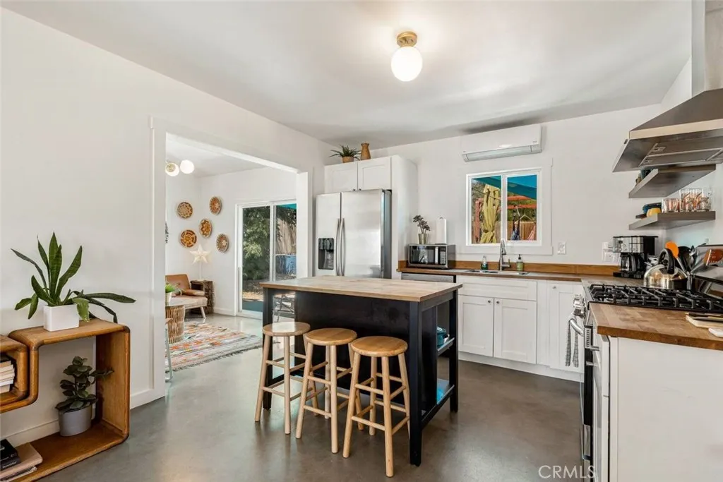 61826 Terrace Drive, Joshua Tree, California 92252 home-pic-10