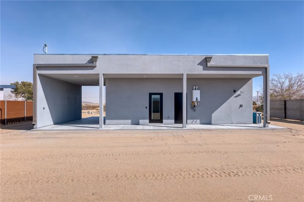 5090 1st Street E, Joshua Tree, California 92252 home-pic-17