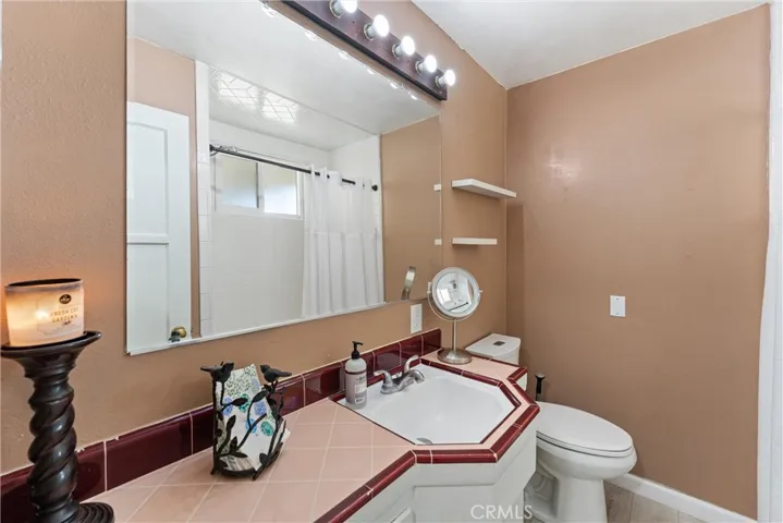 1060 W Arbor Way, Orange, California 92868