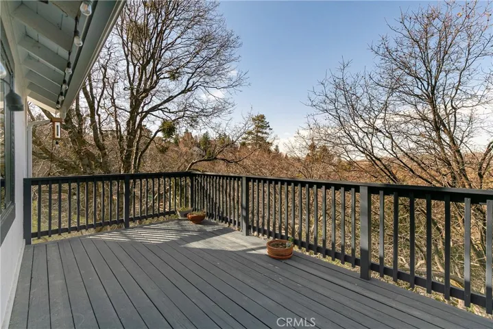 457 Darfo Drive, Crestline, California 92325