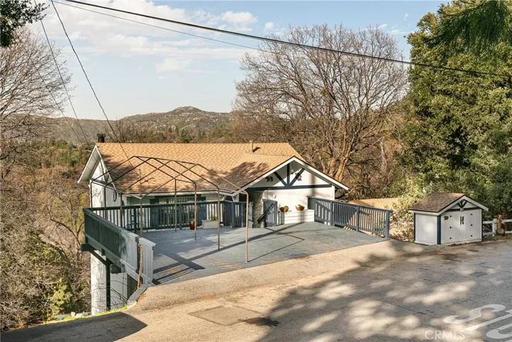 457 Darfo Drive, Crestline, California 92325