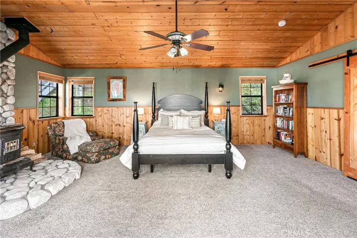 457 Darfo Drive, Crestline, California 92325