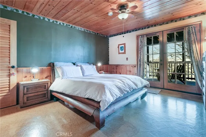 457 Darfo Drive, Crestline, California 92325