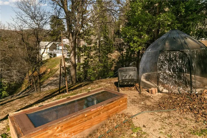 457 Darfo Drive, Crestline, California 92325