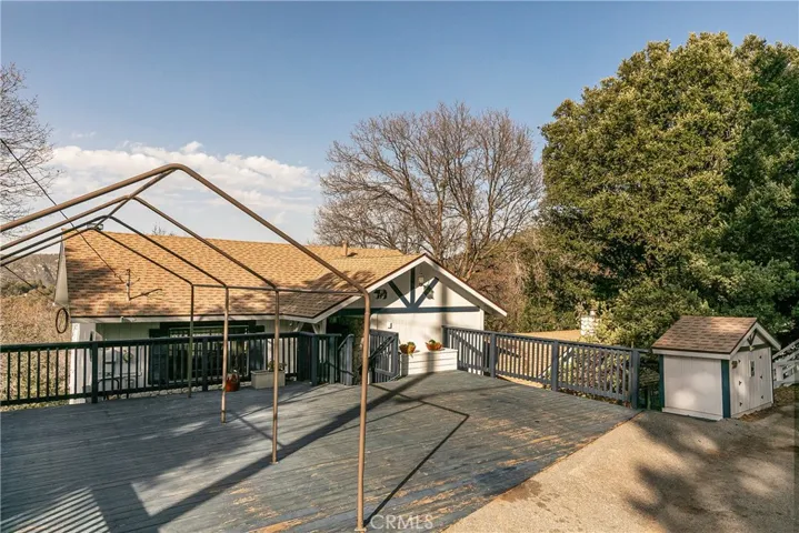 457 Darfo Drive, Crestline, California 92325