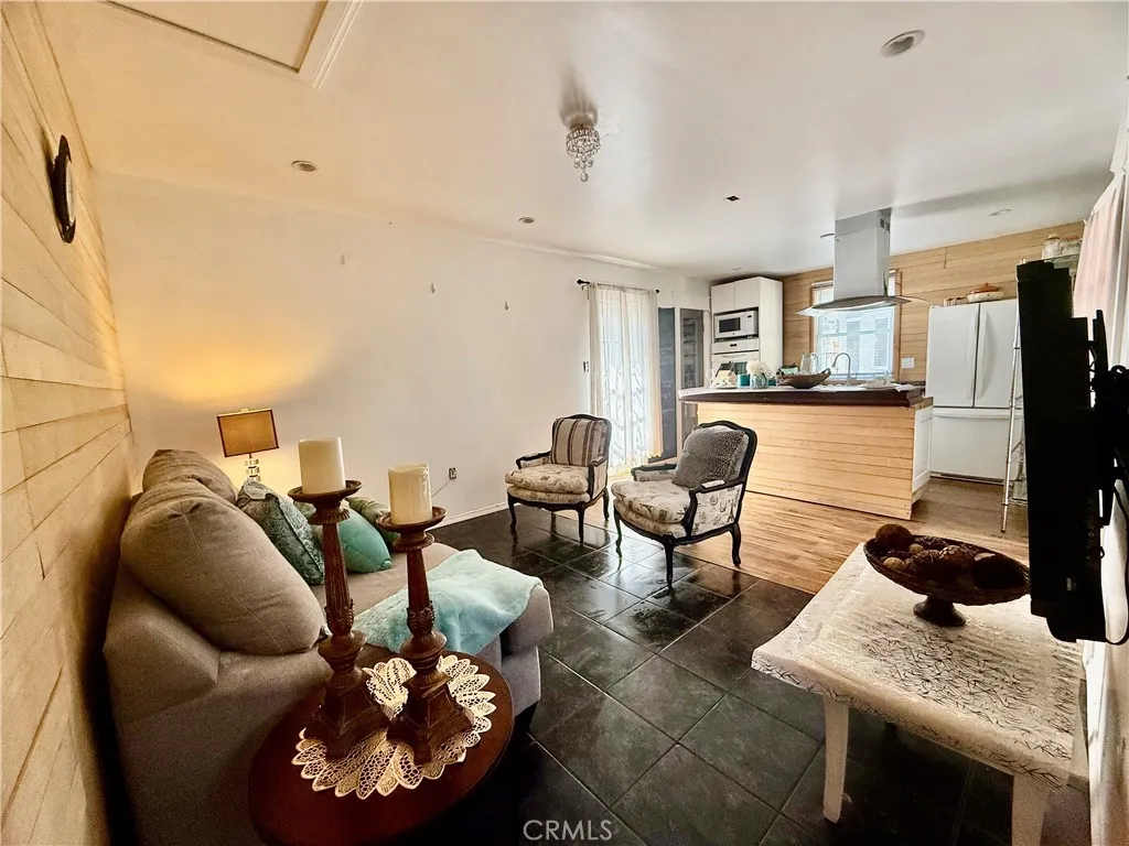 1532 N Ontario Street, Burbank, California 91505 home-pic-9