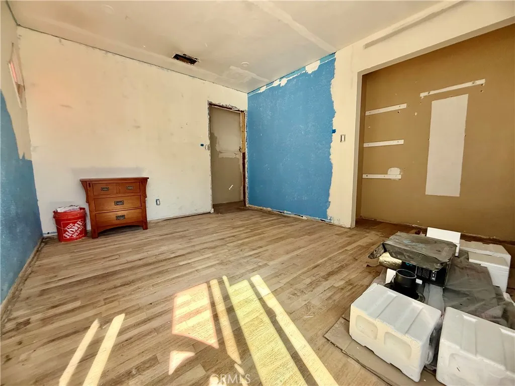 1532 N Ontario Street, Burbank, California 91505 home-pic-27