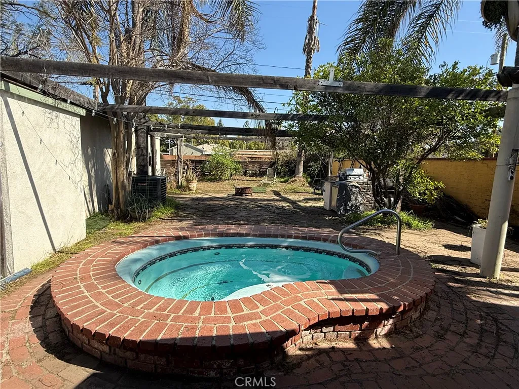 1532 N Ontario Street, Burbank, California 91505 home-pic-22
