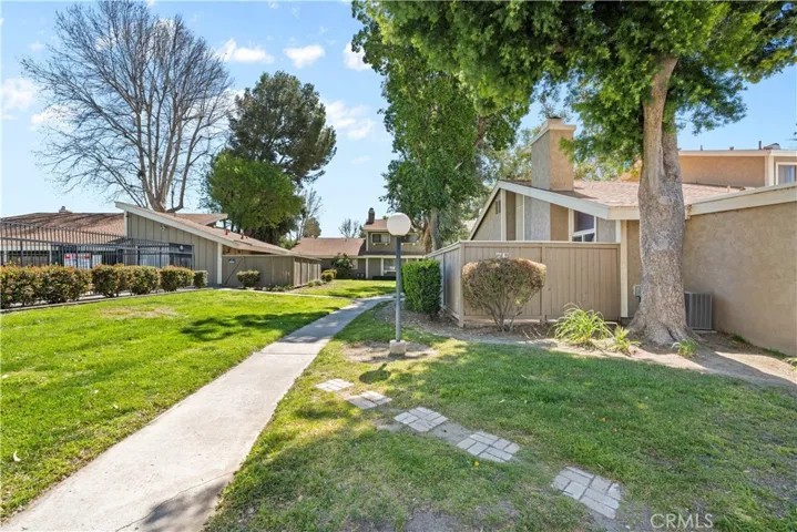 2061 W Redlands Boulevard 7e, Redlands, California 92373