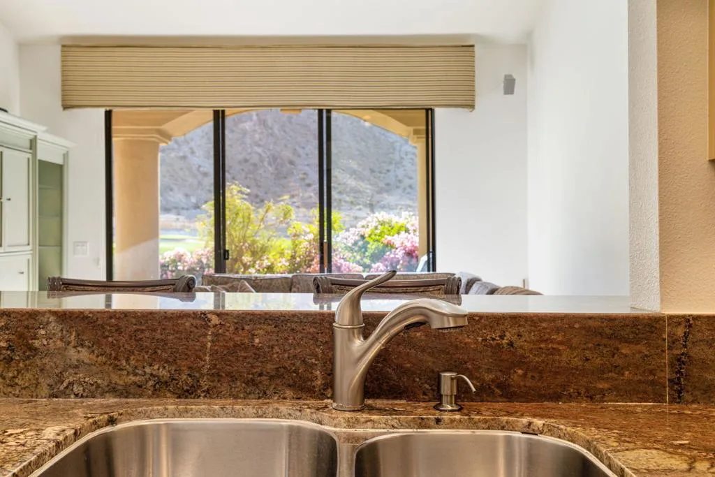 54745 Riviera, La Quinta, California 92253 home-pic-15