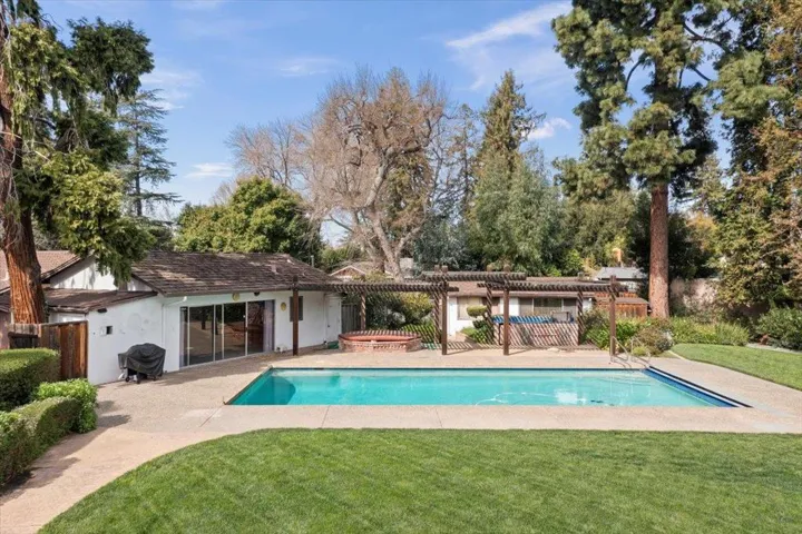 1585 Dry Creek Road, Campbell, California 95008