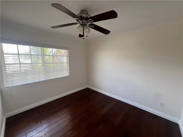 Secondary bedroom