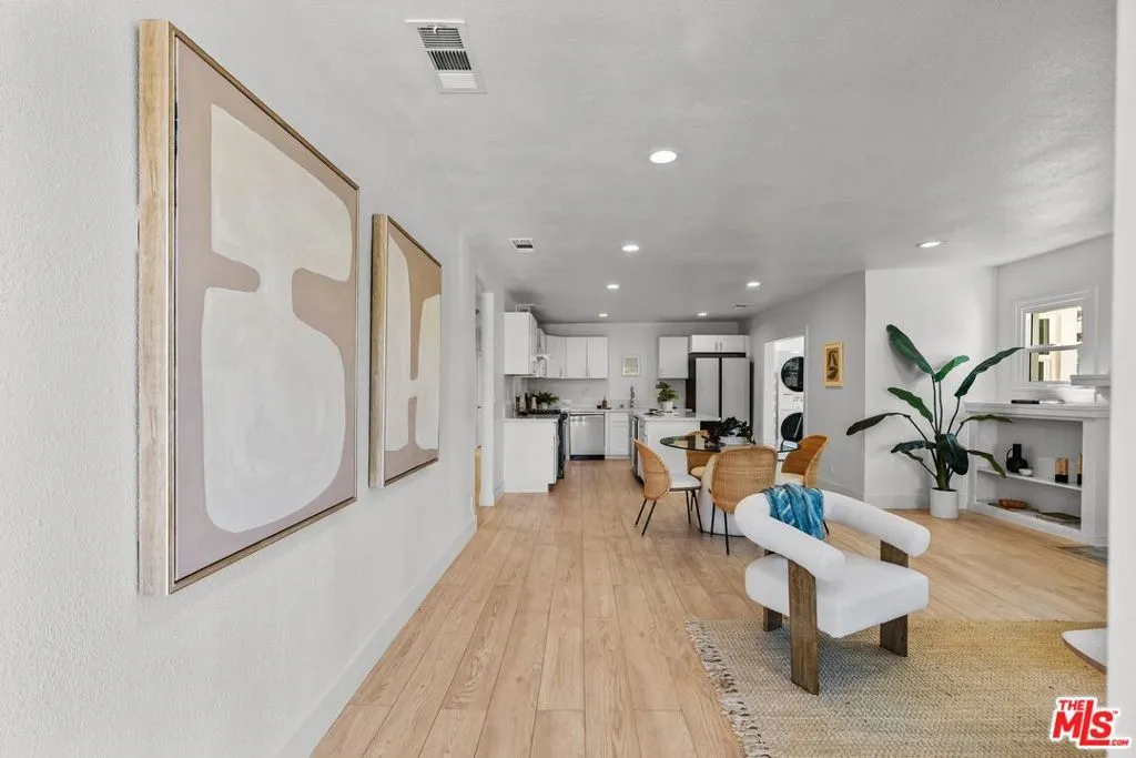 3644 5th Avenue, Los Angeles, California 90018 home-pic-2