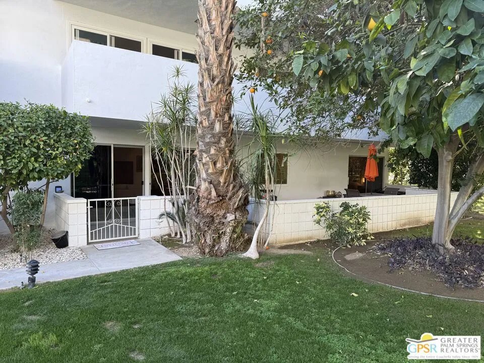 2393 S Skyview Drive 1, Palm Springs, California 92264 home-pic-26