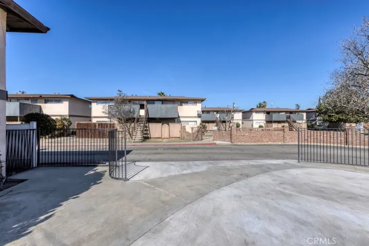 420 S Real Road, Bakersfield, California 93309