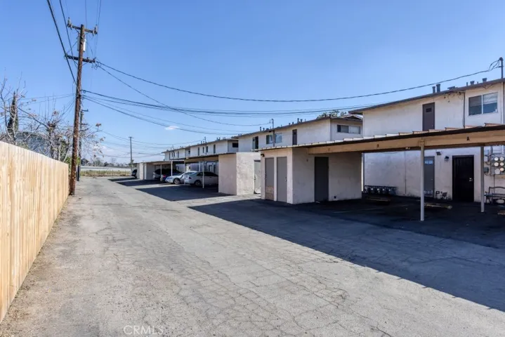 420 S Real Road, Bakersfield, California 93309
