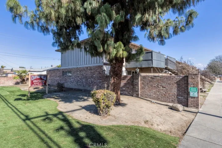 420 S Real Road, Bakersfield, California 93309
