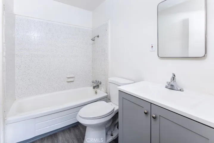 420 S Real Road, Bakersfield, California 93309
