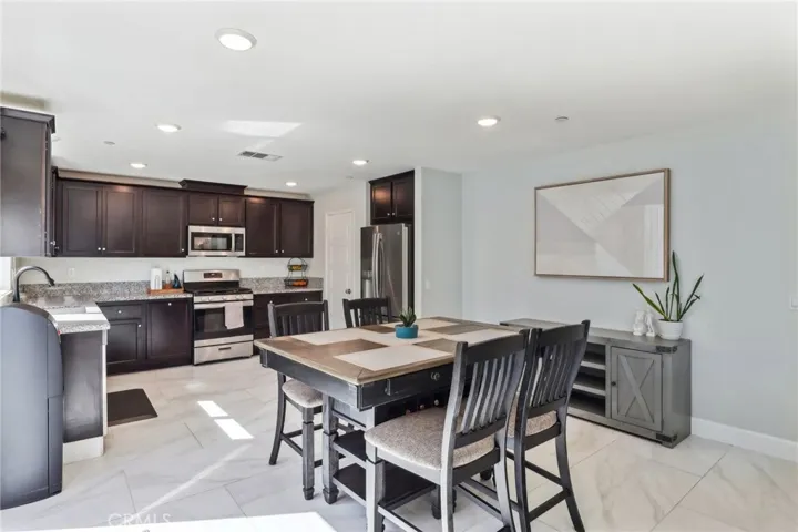 32901 Middlegate Place, Lake Elsinore, California 92530