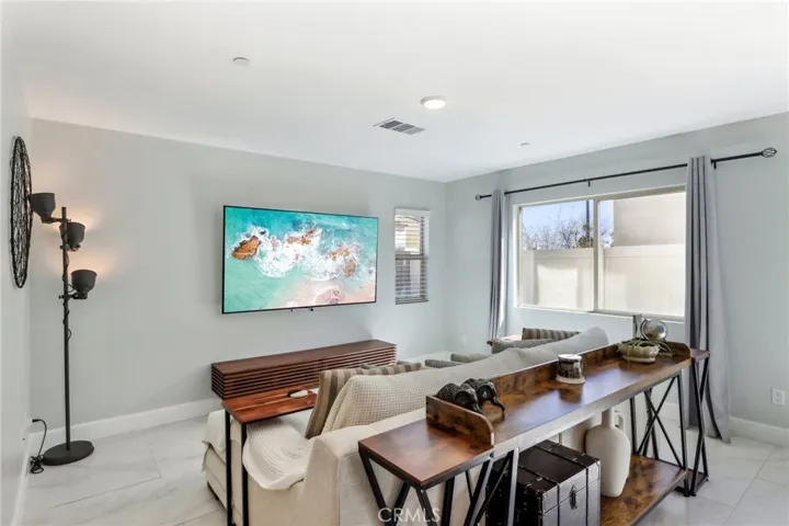 32901 Middlegate Place, Lake Elsinore, California 92530