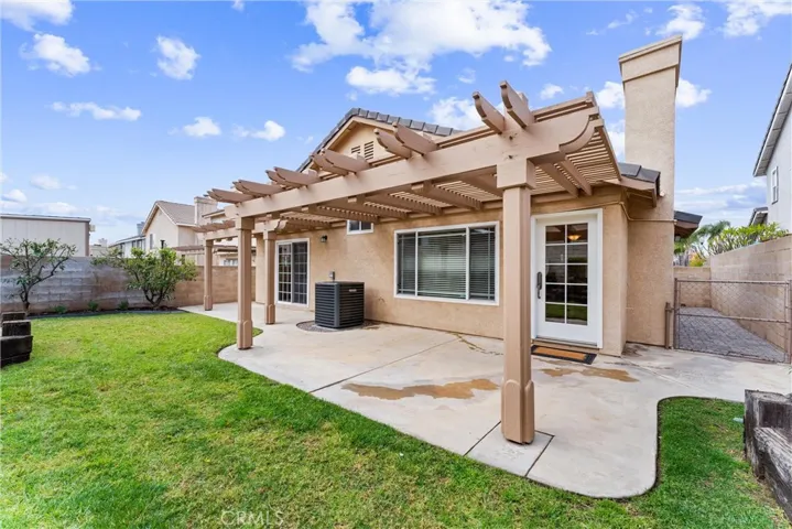5351 Tenderfoot Drive, Fontana, California 92336