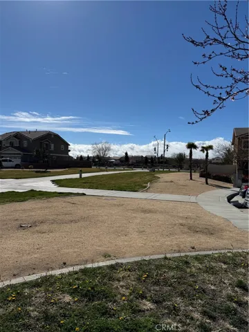 13118 Cerritos Court, Hesperia, California 92344