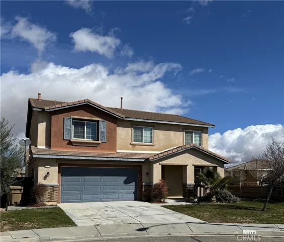13118 Cerritos Court, Hesperia, California 92344