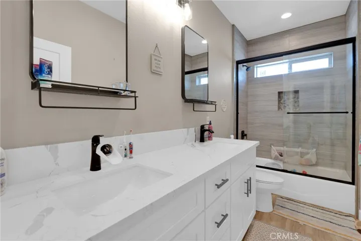 22445 Pacific Street, Apple Valley, California 92308