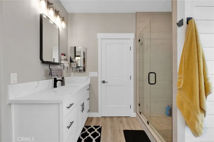 22445 Pacific Street, Apple Valley, California 92308