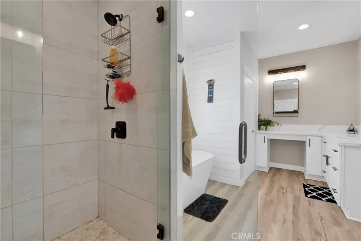 22445 Pacific Street, Apple Valley, California 92308