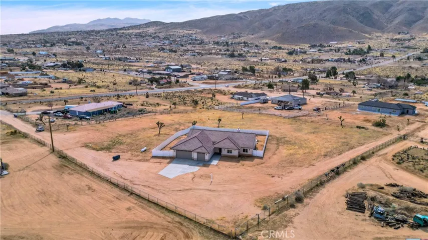 22445 Pacific Street, Apple Valley, California 92308
