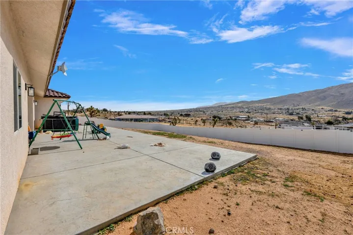 22445 Pacific Street, Apple Valley, California 92308