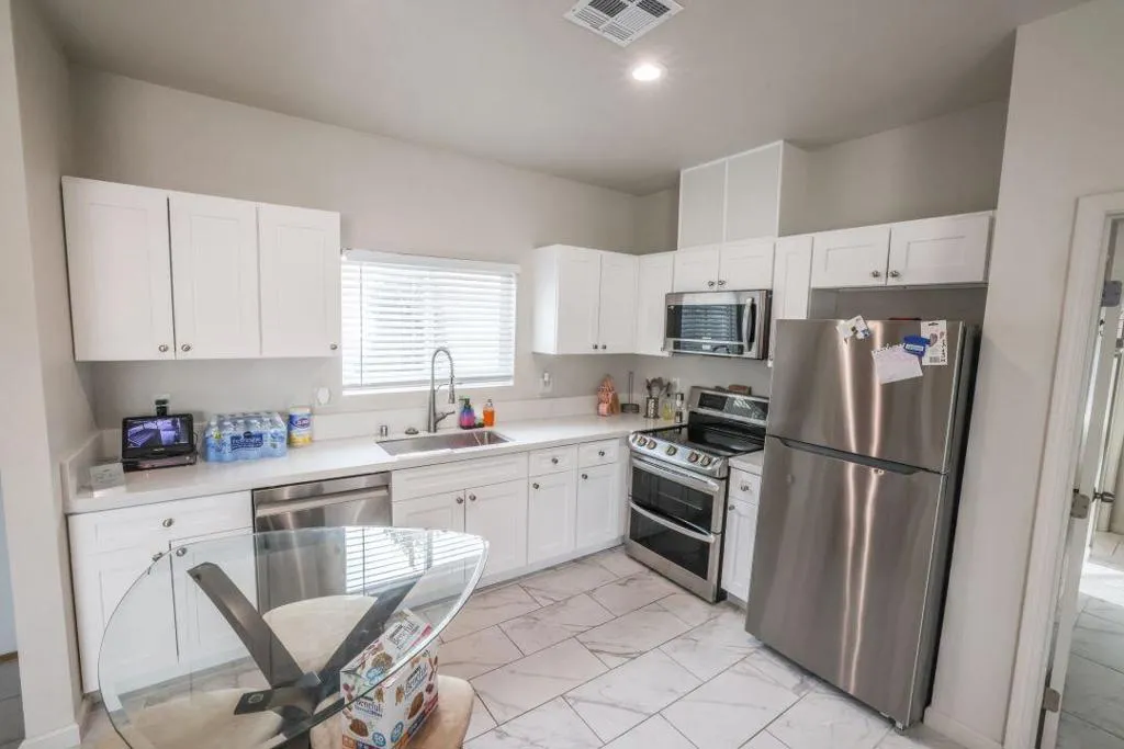 66434 Estrella Avenue, Desert Hot Springs, California 92240 home-pic-5