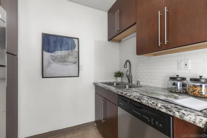 3050 Rue D’ Orleans 491, San Diego, California 92110