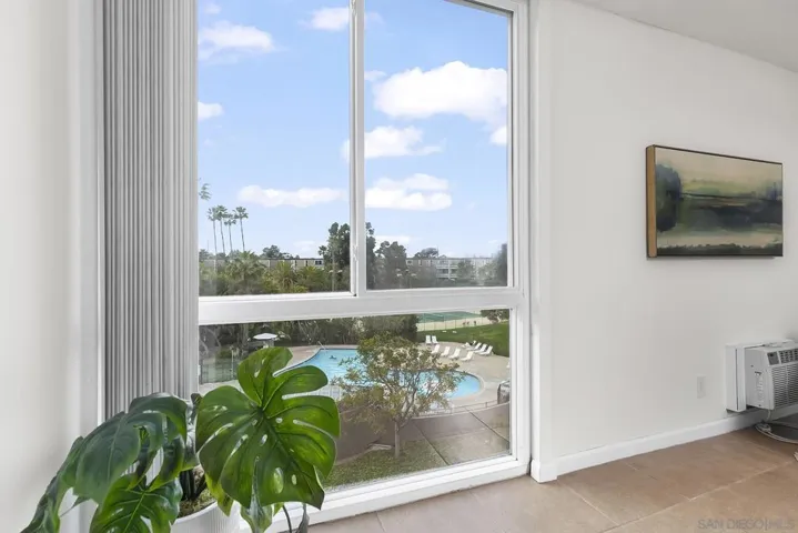 3050 Rue D’ Orleans 491, San Diego, California 92110