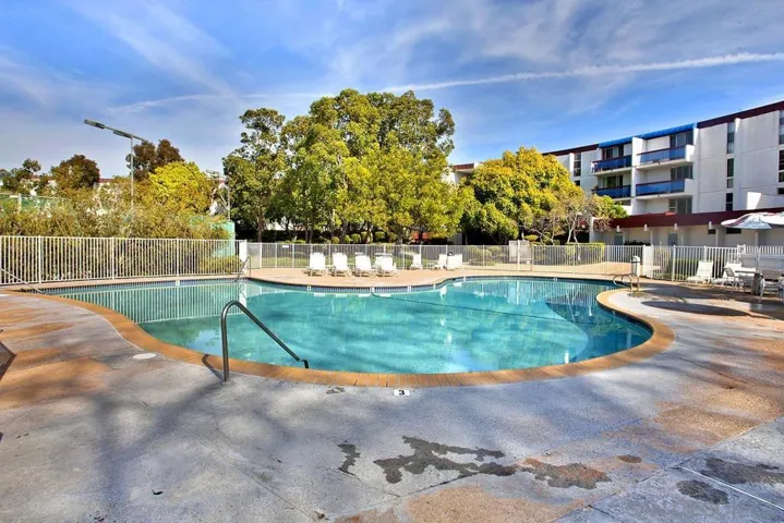 3050 Rue D’ Orleans 491, San Diego, California 92110