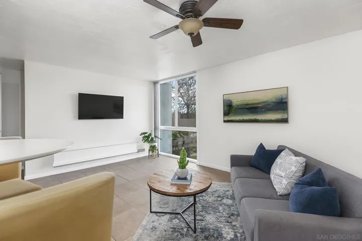 3050 Rue D’ Orleans 491, San Diego, California 92110