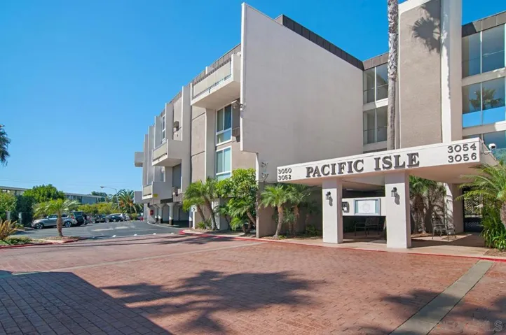 3050 Rue D’ Orleans 491, San Diego, California 92110