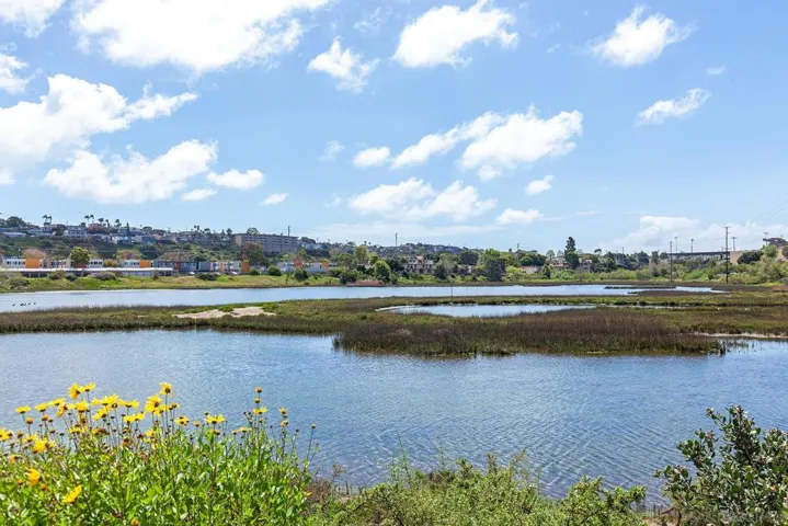 3050 Rue D’ Orleans 491, San Diego, California 92110