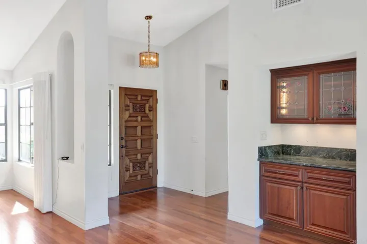 1306 La Salle Court, Vista, California 92081
