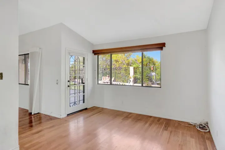1306 La Salle Court, Vista, California 92081