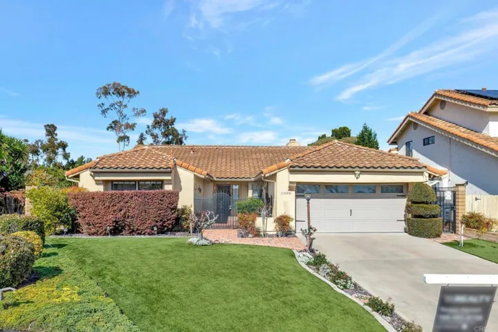 1306 La Salle Court, Vista, California 92081